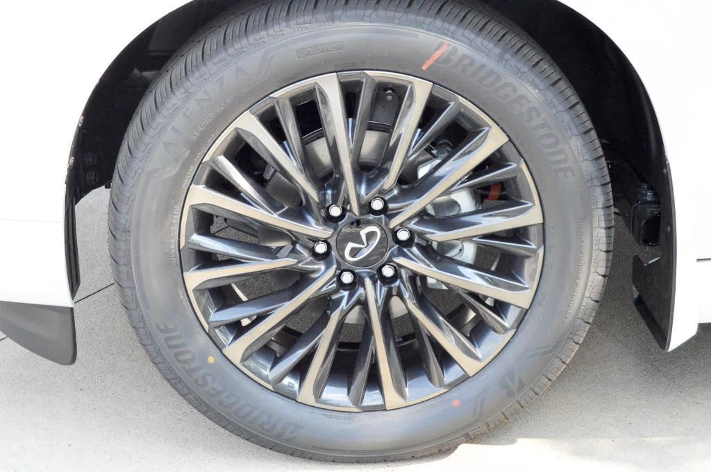 new 2026 INFINITI QX80 car, priced at $116,860