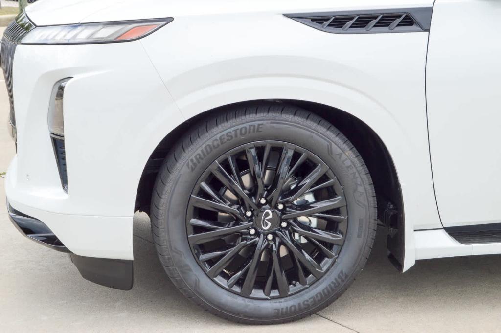 new 2026 INFINITI QX80 car, priced at $125,990