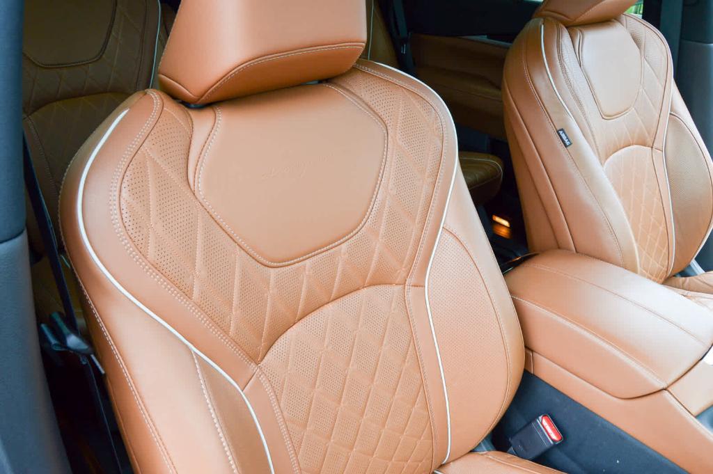 used 2025 INFINITI QX60 car, priced at $58,999