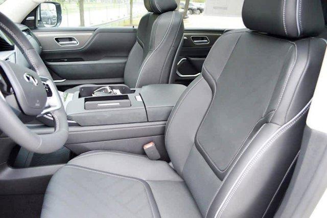 new 2025 INFINITI QX80 car, priced at $93,000