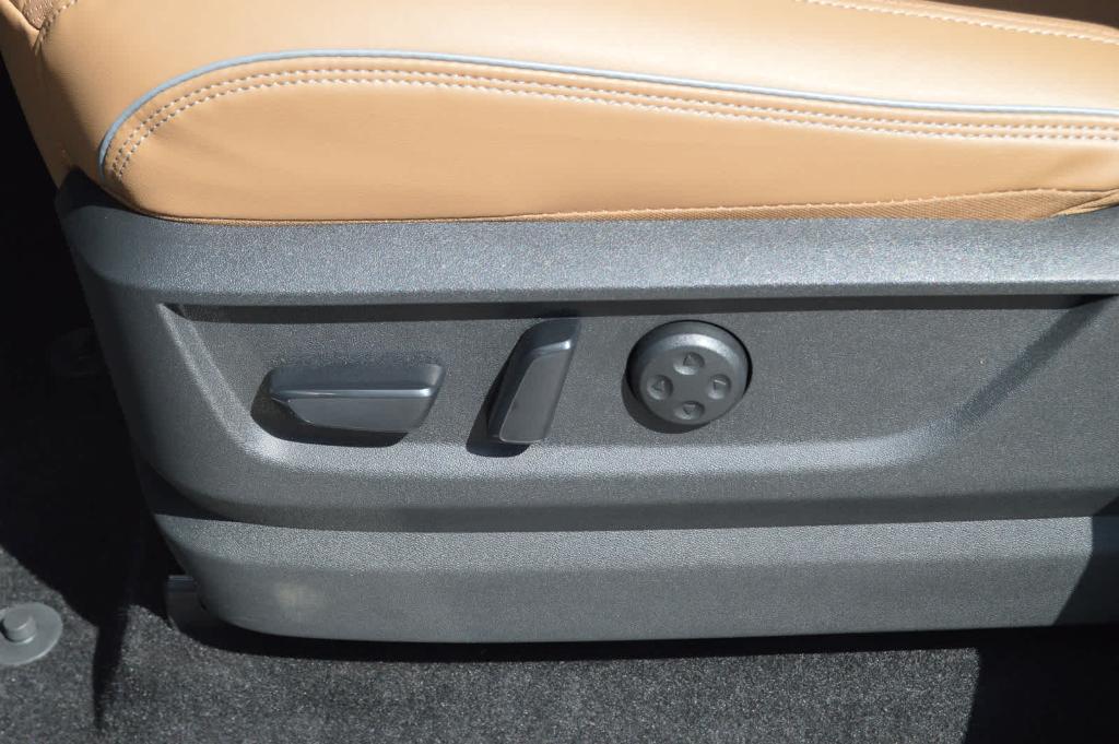 new 2026 INFINITI QX80 car, priced at $99,614