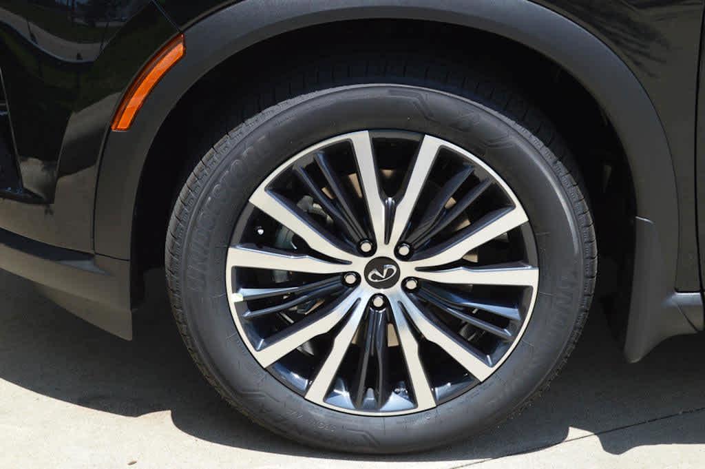 new 2025 INFINITI QX60 car, priced at $69,550