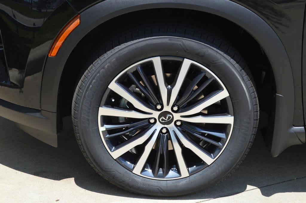 new 2025 INFINITI QX60 car, priced at $69,550