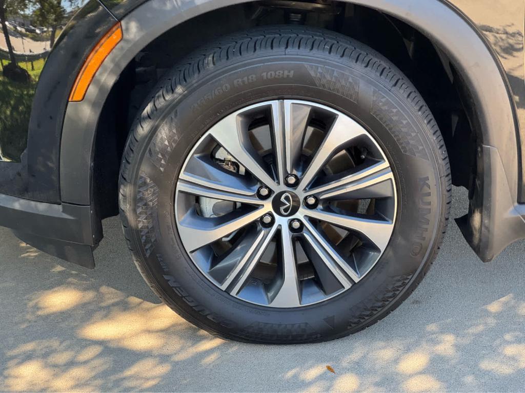 used 2025 INFINITI QX60 car, priced at $39,999