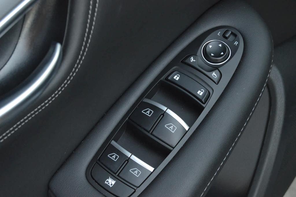 used 2025 INFINITI QX55 car, priced at $36,999