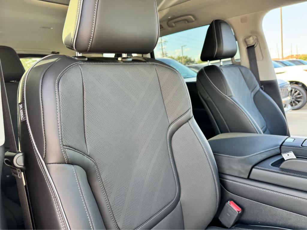 new 2026 INFINITI QX80 car, priced at $97,580