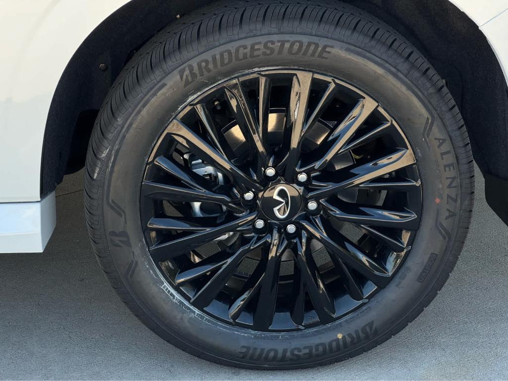 new 2026 INFINITI QX80 car, priced at $126,290