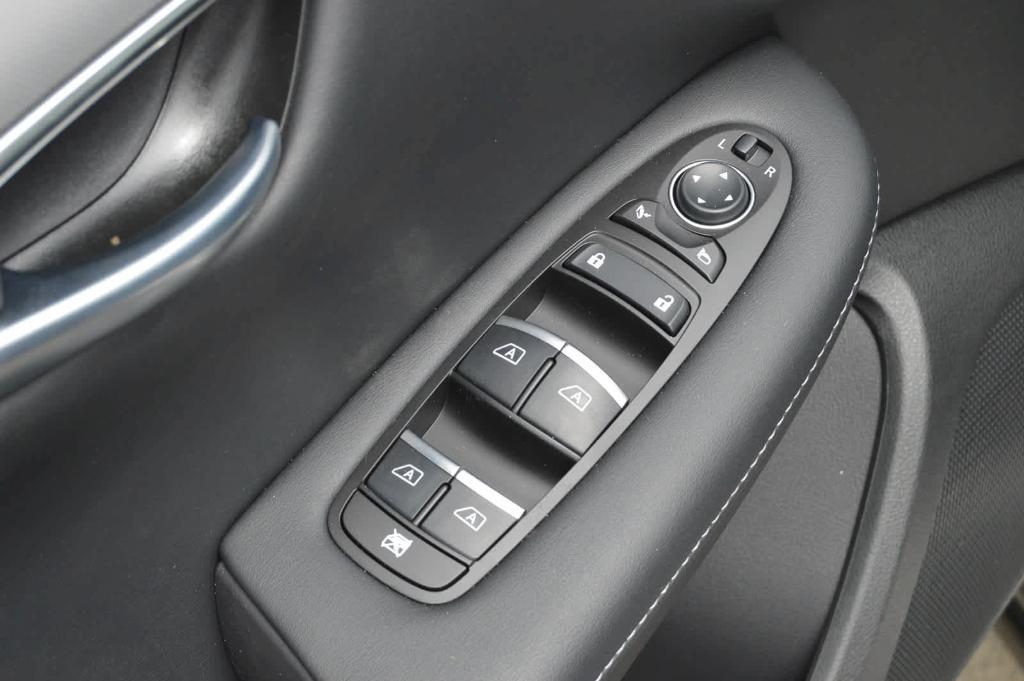 new 2025 INFINITI QX50 car, priced at $48,370
