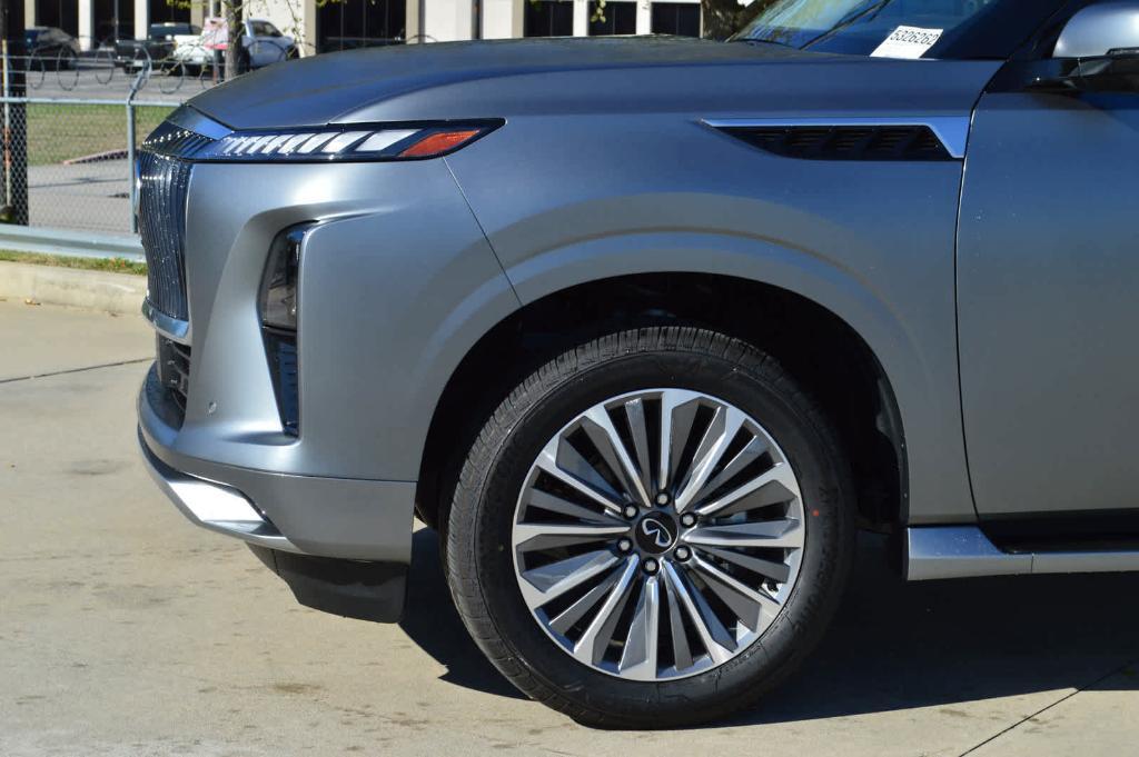 new 2025 INFINITI QX80 car, priced at $113,635