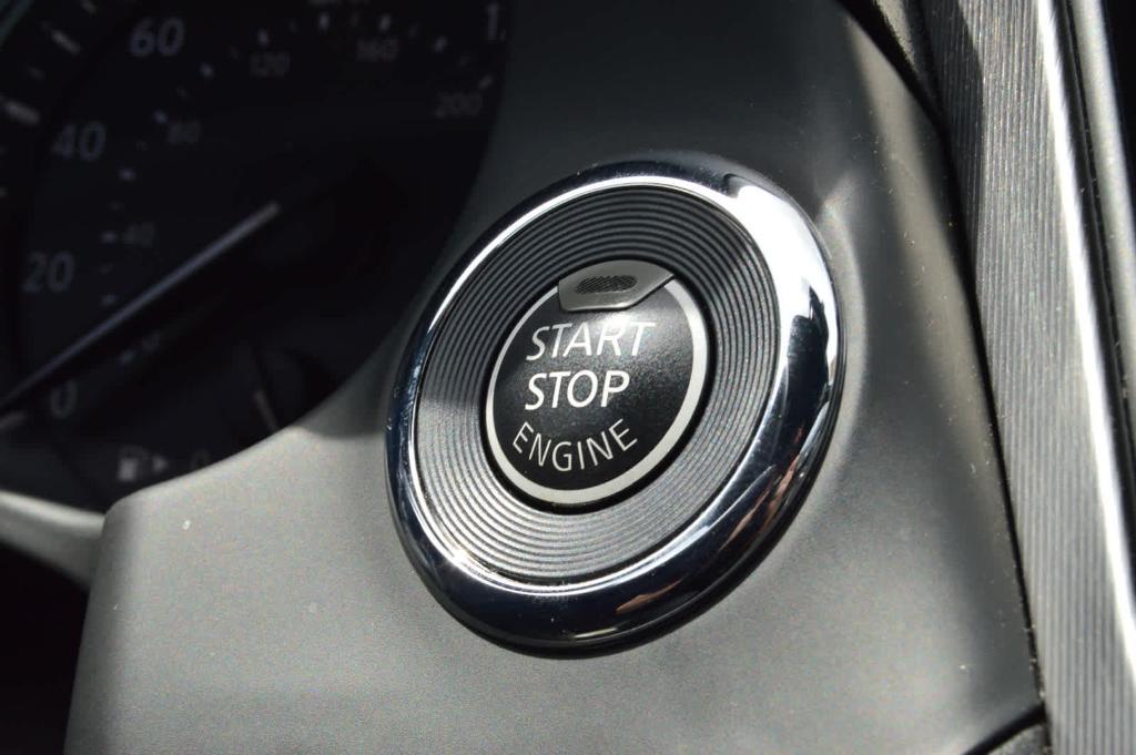 used 2022 INFINITI Q60 car, priced at $32,990