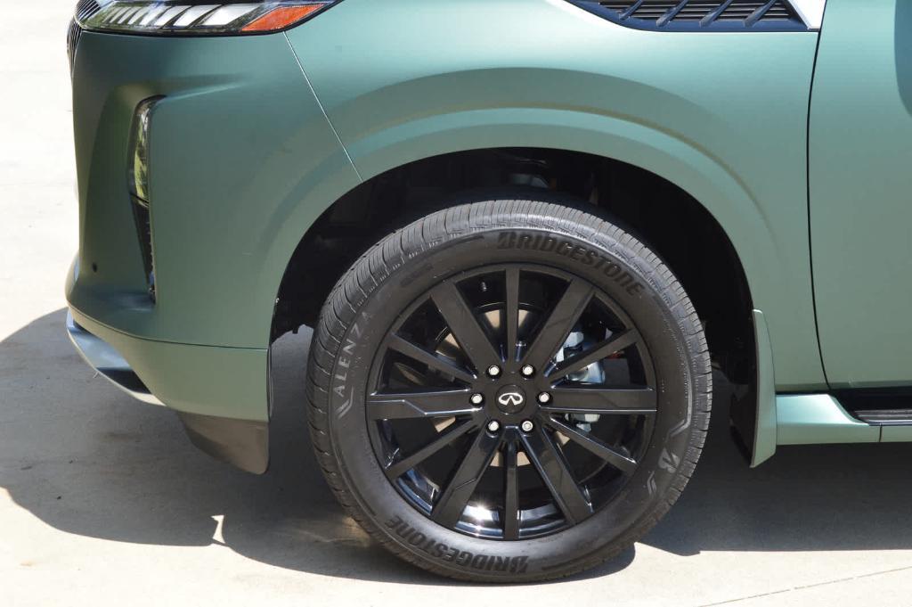 new 2026 INFINITI QX80 car, priced at $110,602