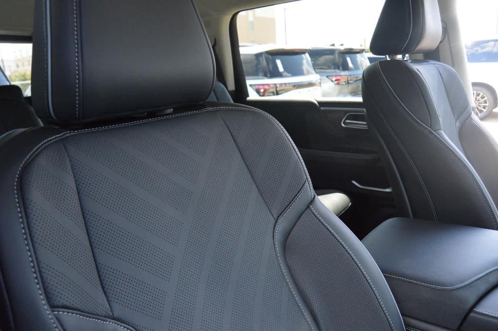 new 2026 INFINITI QX80 car, priced at $110,602