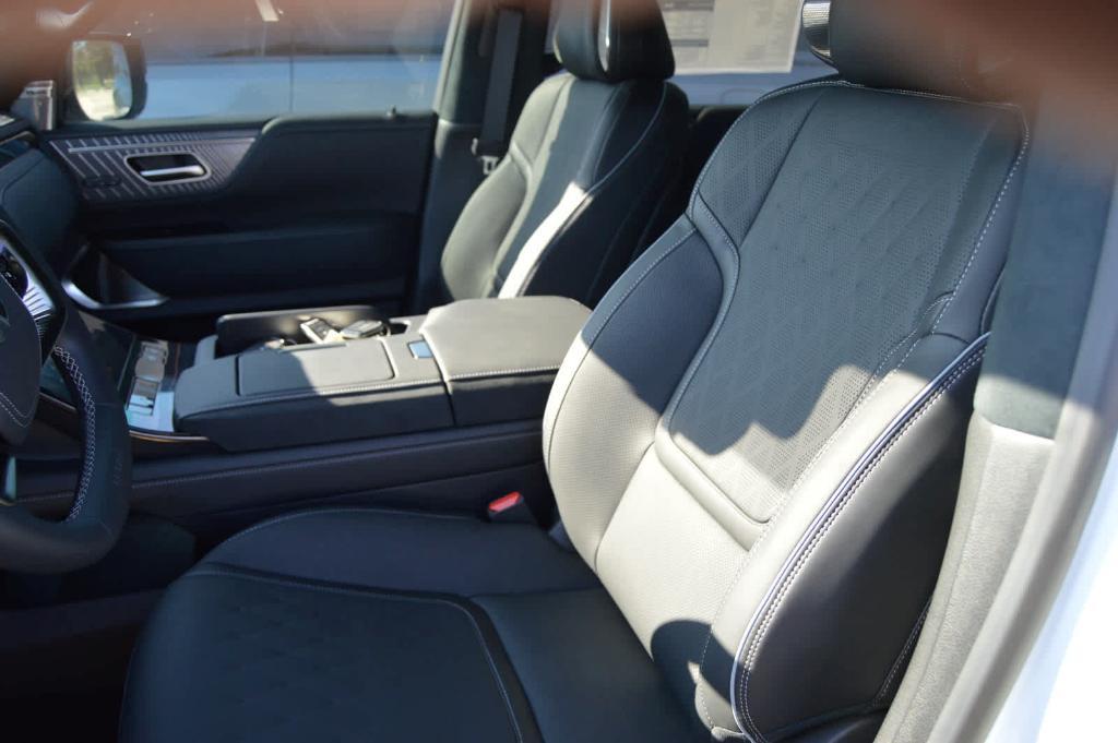 new 2026 INFINITI QX80 car, priced at $116,860