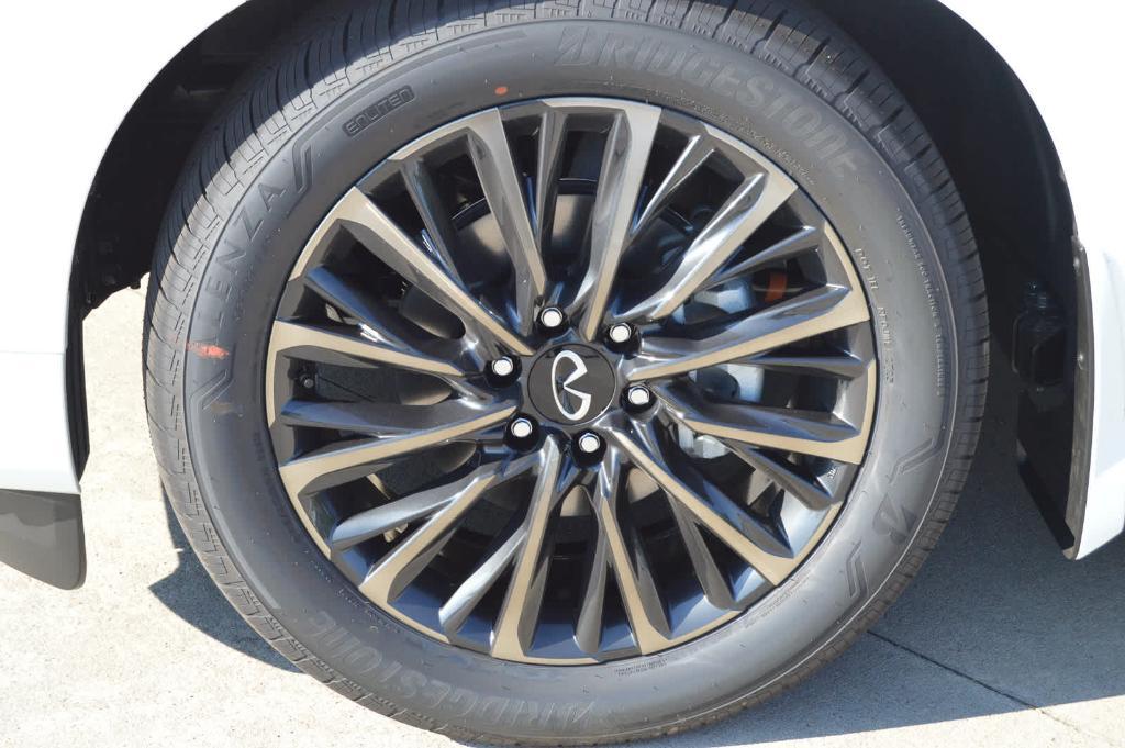 new 2026 INFINITI QX80 car, priced at $116,860