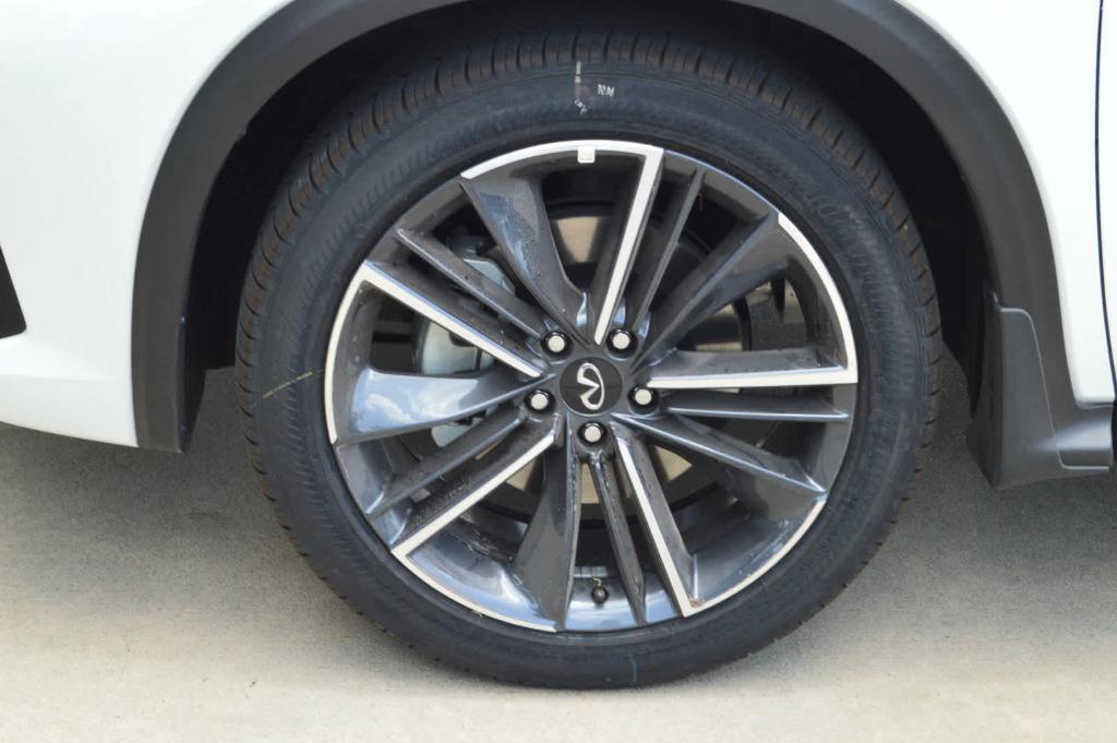 new 2025 INFINITI QX50 car, priced at $54,170