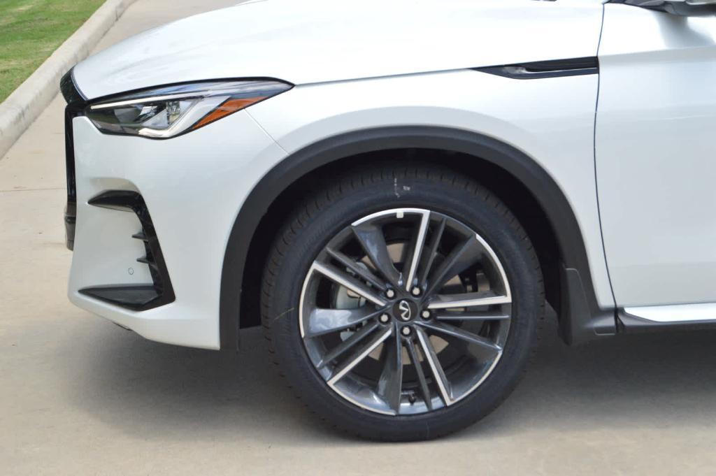 new 2025 INFINITI QX50 car, priced at $54,170