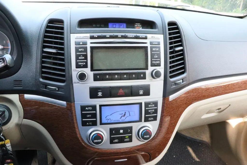 used 2009 Hyundai Santa Fe car, priced at $5,995
