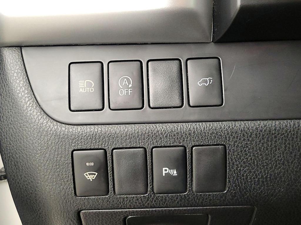 used 2017 Toyota Highlander car, priced at $24,998