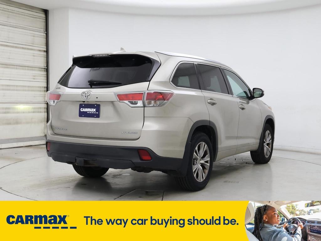 used 2015 Toyota Highlander car, priced at $21,998