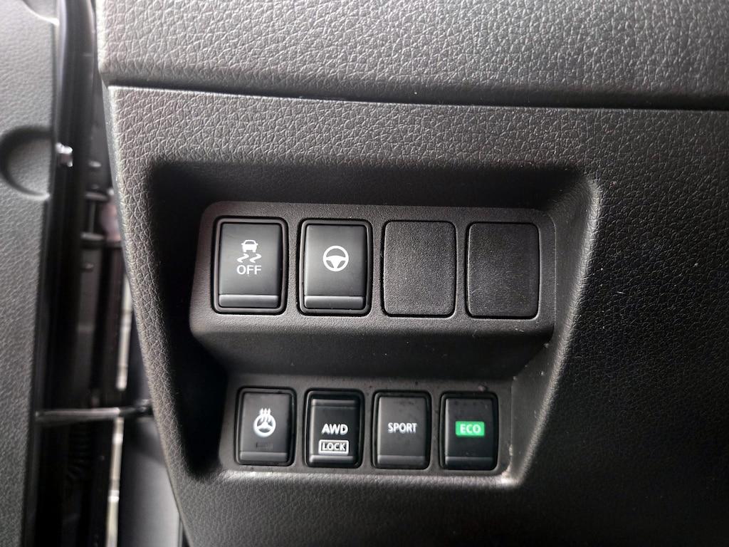 used 2022 Nissan Rogue Sport car, priced at $24,998