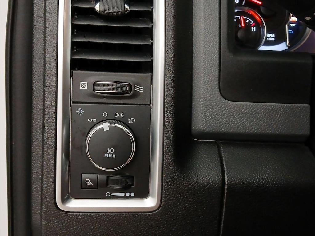 used 2019 Ram 1500 Classic car, priced at $31,998