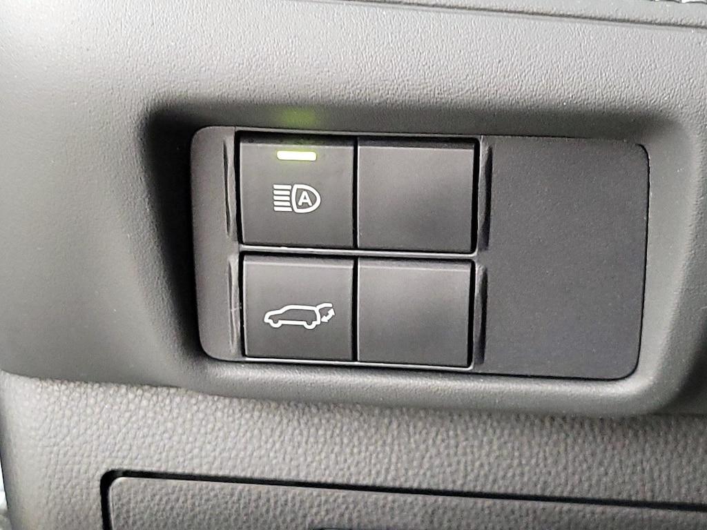 used 2021 Toyota Highlander car, priced at $31,998