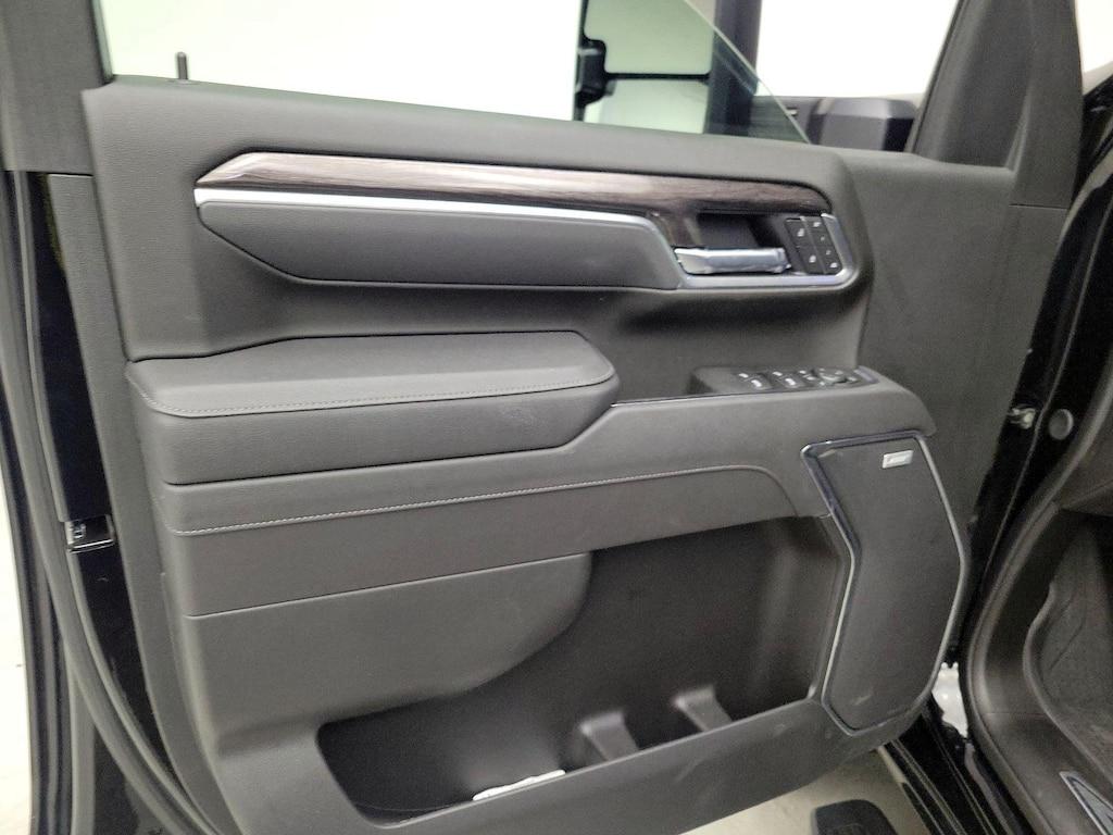 used 2025 Chevrolet Silverado 2500 car, priced at $65,998