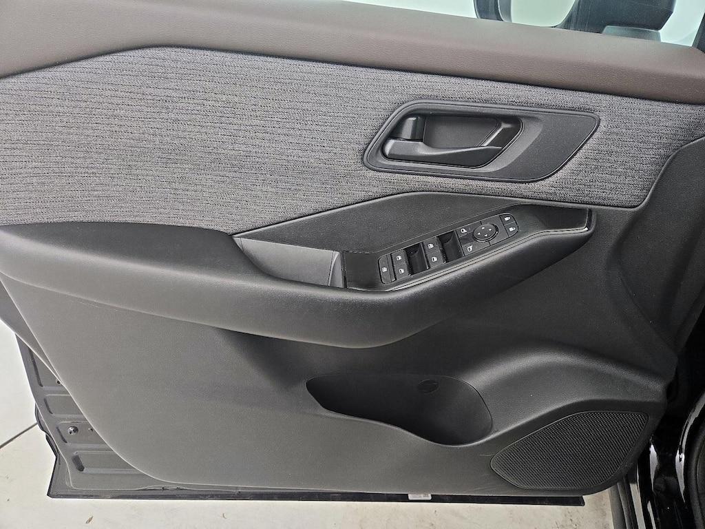used 2023 Nissan Rogue car, priced at $21,998