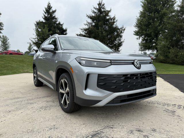 new 2025 Volkswagen Tiguan car, priced at $31,193