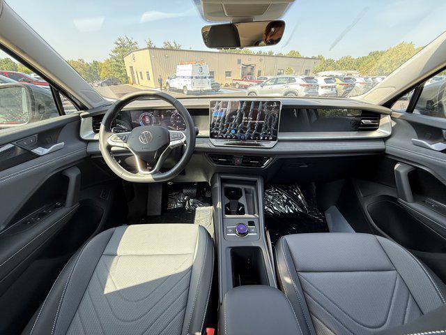 new 2025 Volkswagen Tiguan car, priced at $31,193