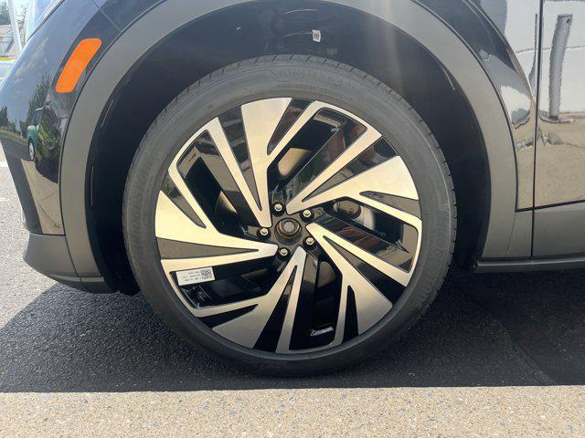 new 2025 Volkswagen ID.4 car, priced at $52,853
