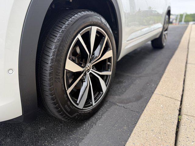 used 2024 Volkswagen Atlas Cross Sport car, priced at $44,990