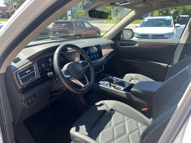 used 2025 Volkswagen Atlas car, priced at $39,811