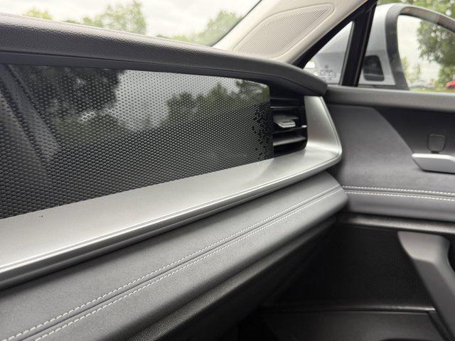 new 2025 Volkswagen Tiguan car, priced at $34,228