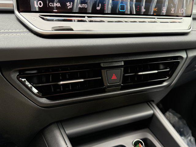 new 2025 Volkswagen Tiguan car, priced at $34,228