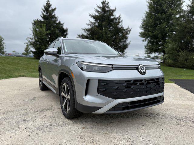 new 2025 Volkswagen Tiguan car, priced at $34,228
