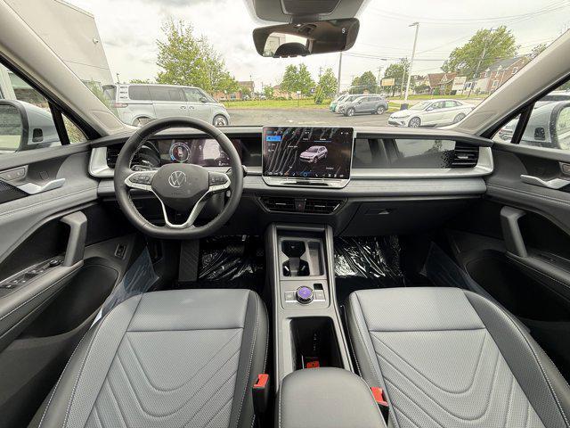 new 2025 Volkswagen Tiguan car, priced at $35,284