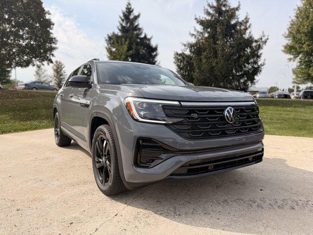 new 2026 Volkswagen Atlas Cross Sport car, priced at $50,192