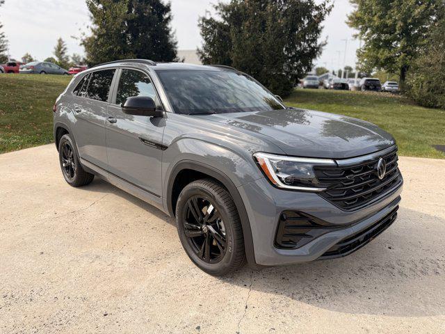 new 2026 Volkswagen Atlas Cross Sport car, priced at $50,192