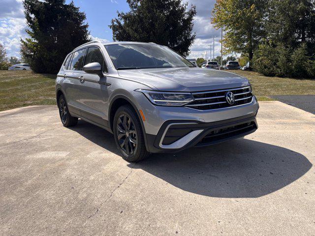 new 2024 Volkswagen Tiguan car, priced at $33,600