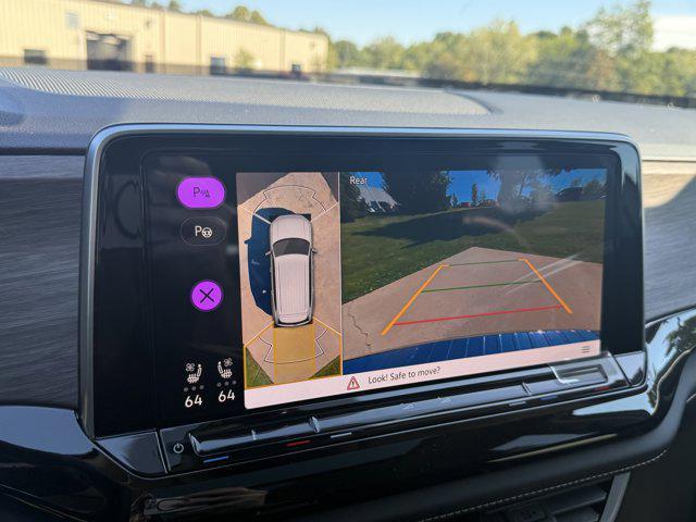 new 2026 Volkswagen Atlas car, priced at $54,331