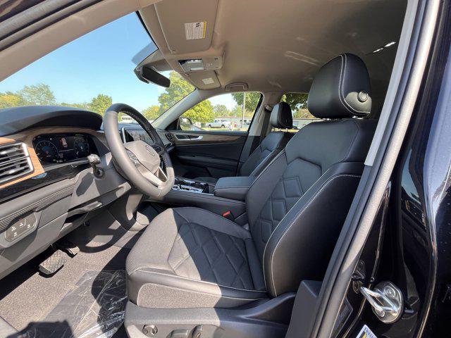 new 2024 Volkswagen Atlas car, priced at $41,800