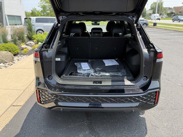 new 2025 Volkswagen Tiguan car, priced at $39,376