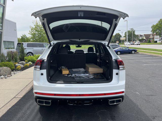 new 2025 Volkswagen Atlas Cross Sport car, priced at $52,940