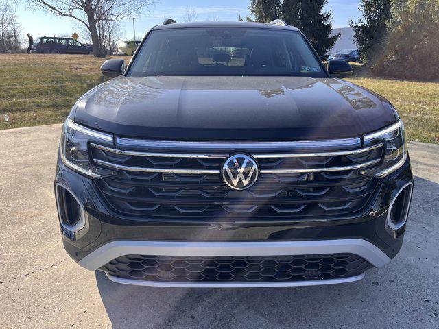 new 2025 Volkswagen Atlas car, priced at $45,633