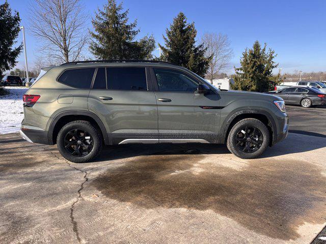 new 2025 Volkswagen Atlas car, priced at $50,051