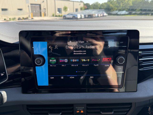 new 2025 Volkswagen Jetta car, priced at $27,871