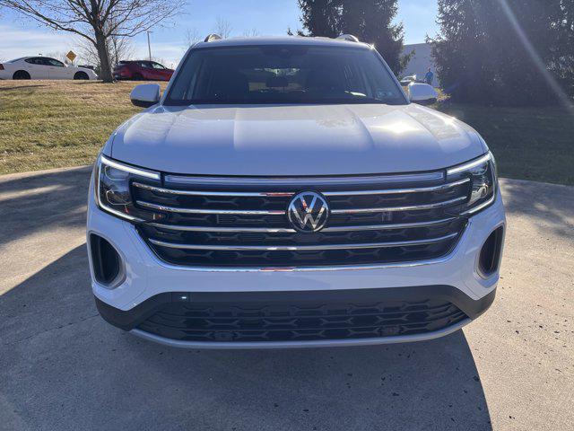 new 2024 Volkswagen Atlas car, priced at $46,337