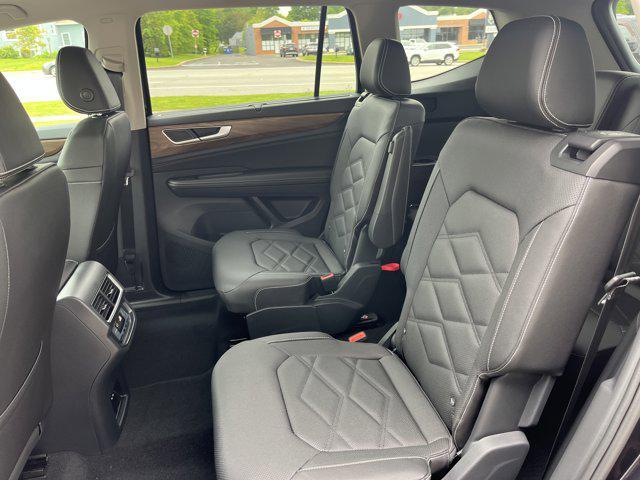 new 2025 Volkswagen Atlas car, priced at $45,073