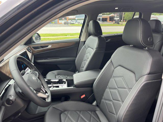 new 2025 Volkswagen Atlas car, priced at $45,073